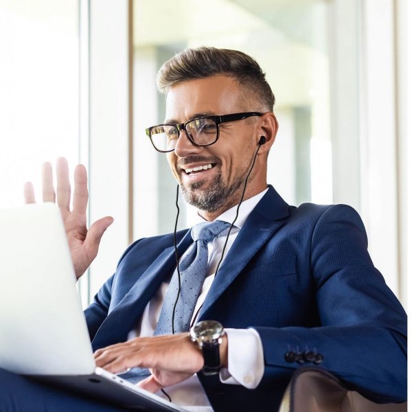 - Trådade USB-C Hörlurar - UP1100 - Svart